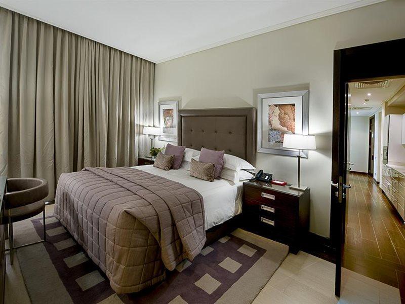 The George Hotel Lagos Luaran gambar