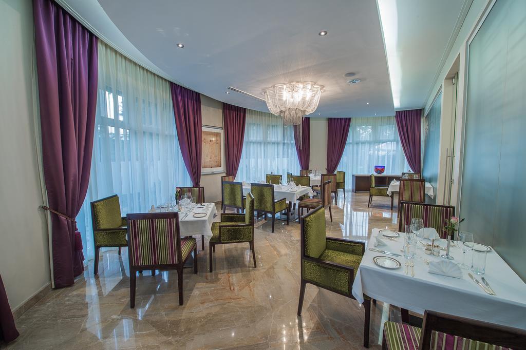 The George Hotel Lagos Luaran gambar